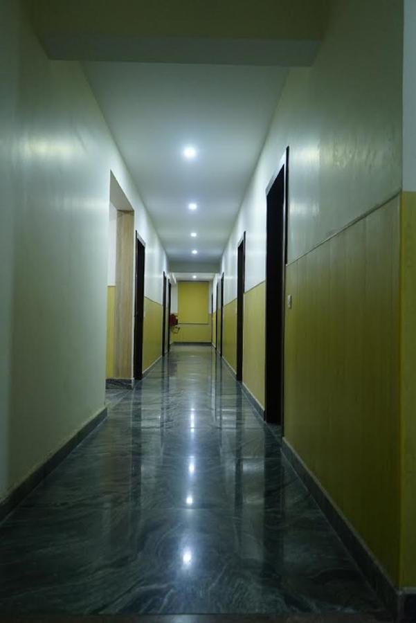 Hotel Razia Inn Hisār Exterior foto